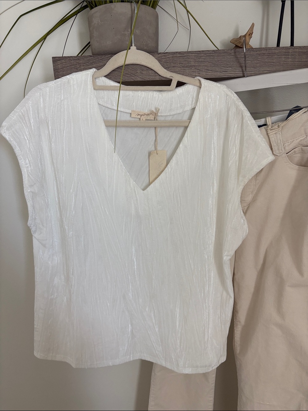 Mustered soft light velour V-Neck Top in White